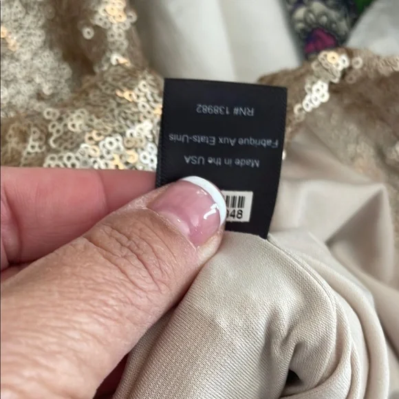 Dress the Population Shimmering Sequin Maxi Dress in Gold - Picture 9 of 11